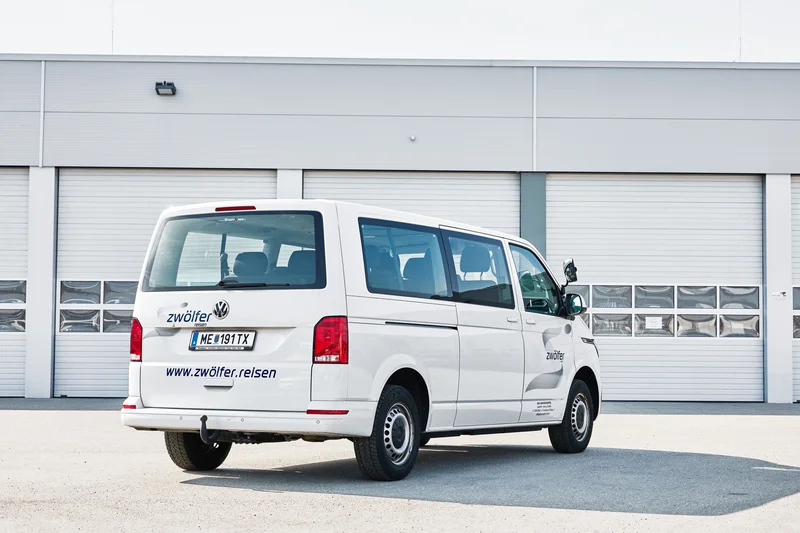 VW Bus Caravelle  / Bild 5