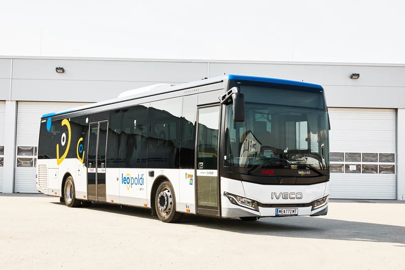 Iveco Crossway LE  / Bild 3